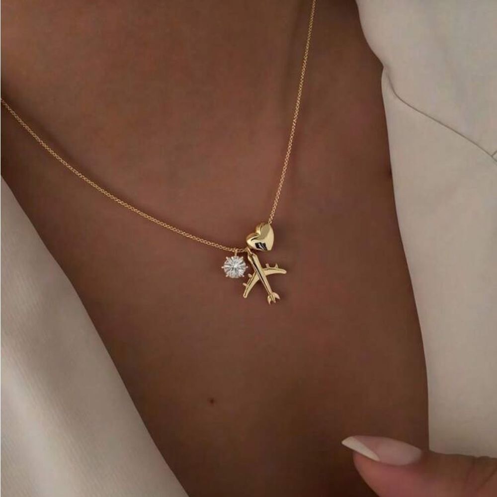 Elegant Gold and Silver Heart Key Necklace R173